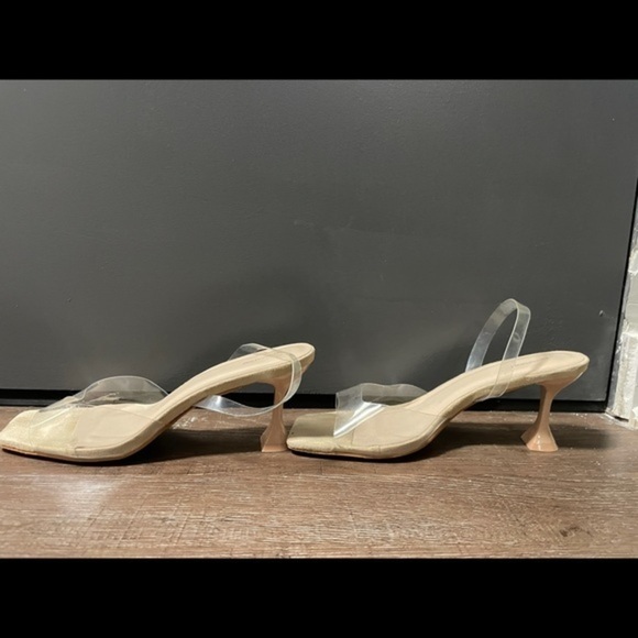 Pretty little thing pump - Picture 3 of 10